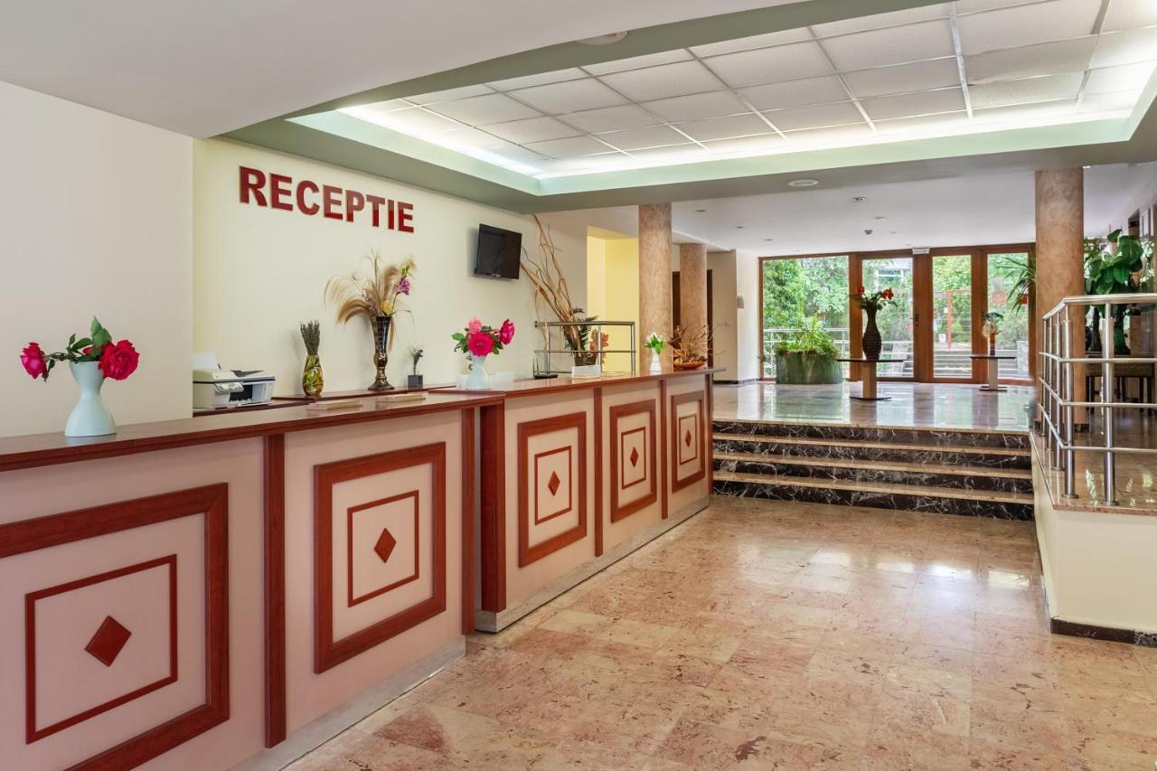 Hotel Bega เอโฟริเอนอร์ด ภายนอก รูปภาพ